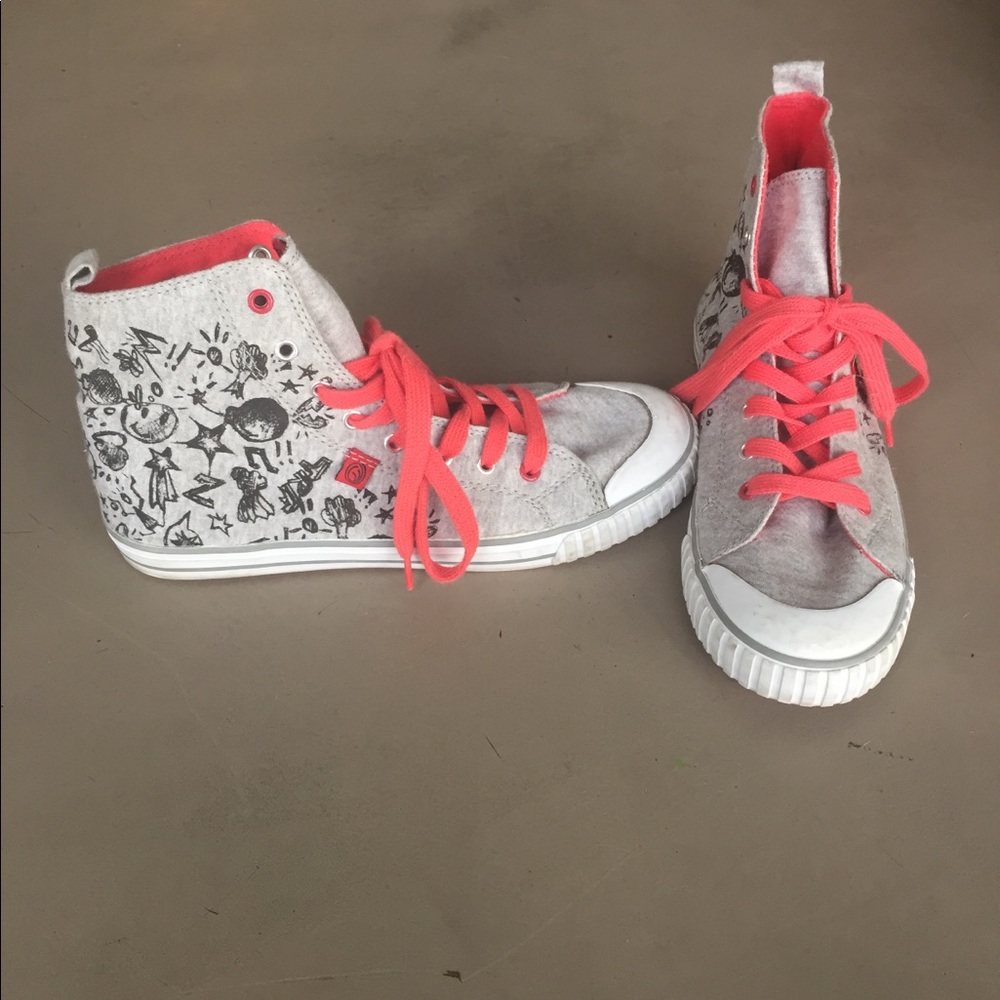 Zara fabric grey graffiti lace up sneakers!!!